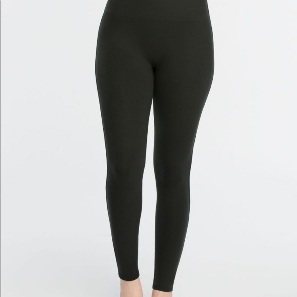 NWT SPANX Essential Legging